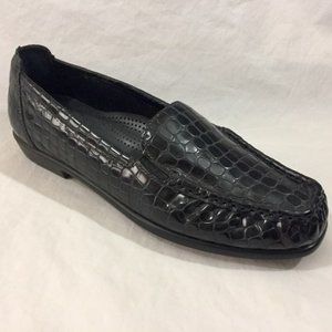 New SAS Tripad Comfort Foot Bed Women’s Shoes Size 7 M Black Loafer Croc…